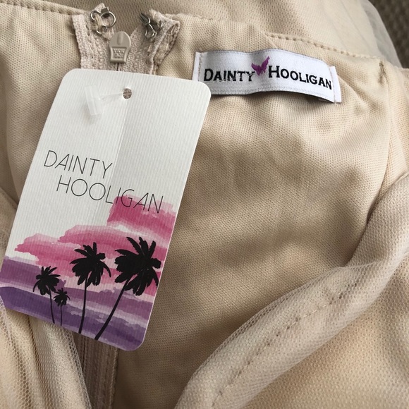 Dainty Hooligan NWT nude white lace mini dress - Picture 11 of 11